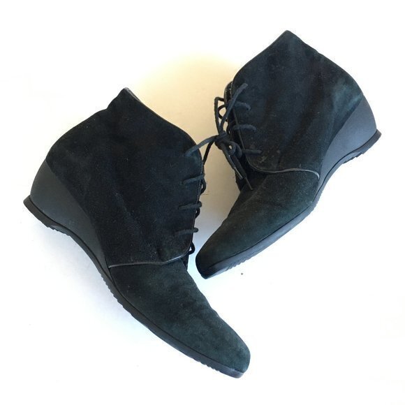 Munro black suede ankle bootie low‎ wedge lace up Womens Size 7 Booties Shoes - Picture 1 of 8
